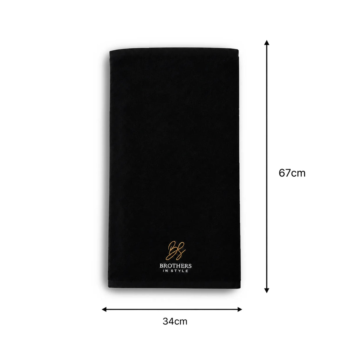 Zwarte handdoek volledig uitgevouwen met afmetingen 67 bij 34 cm.